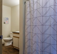 Eastside 1 & 2 BR Apts with balcony by Frontdesk - Accommodation Dallas