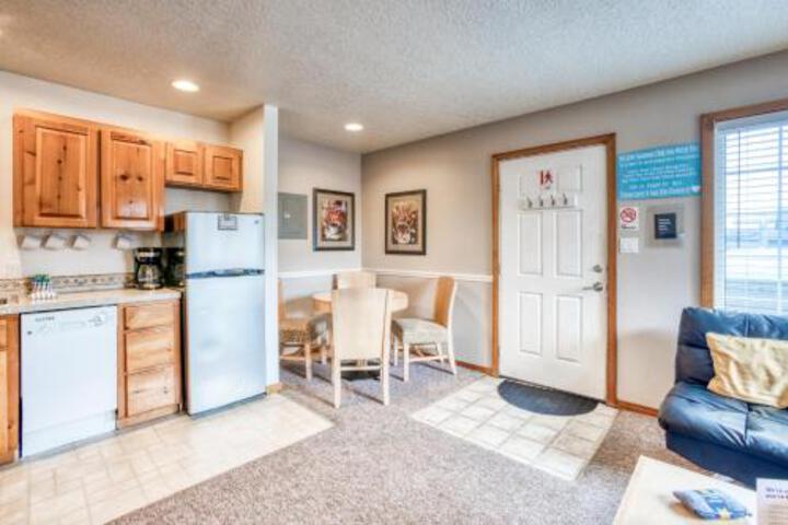 Beaches Inn | Puffins Place Cabana - thumb 7