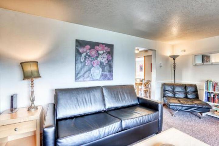 Beaches Inn | Buccaneer Bay Bungalow - thumb 2