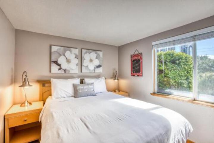 Beaches Inn | Buccaneer Bay Bungalow - thumb 3