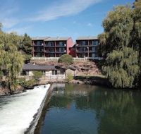 Bend Riverside Inn  Suites - Accommodation Dallas
