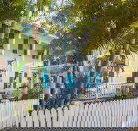 An Island Oasis - Accommodation Dallas