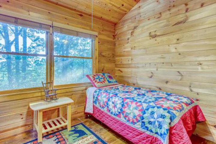 Kayels Mountain Retreat - thumb 3