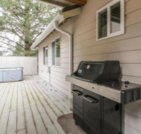 Shoal Bay Luxury Home - Accommodation Dallas