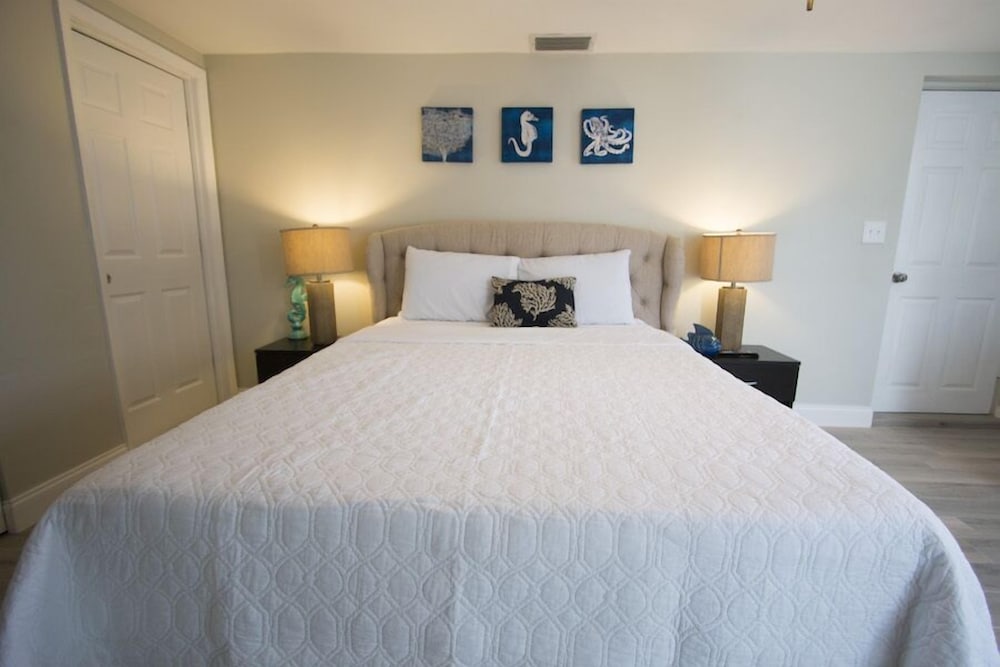 Golden Coast Cottage - thumb 5