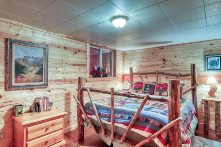 The Creekside Cabin - thumb 4