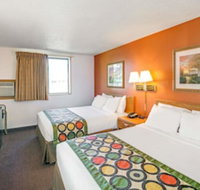 Super 8 by Wyndham Aberdeen West - Accommodation Dallas