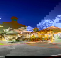 La Quinta Inn  Suites by Wyndham Sherman - Accommodation Dallas