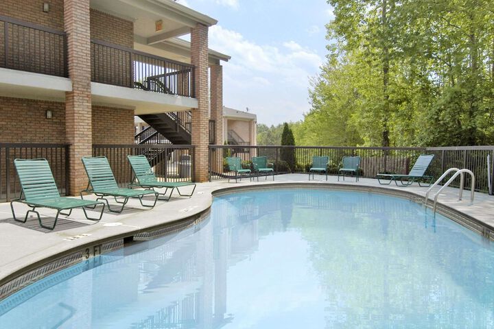 Super 8 By Wyndham Acworth/Atlanta Area - thumb 4