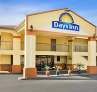 Days Inn by Wyndham Acworth - Accommodation Dallas