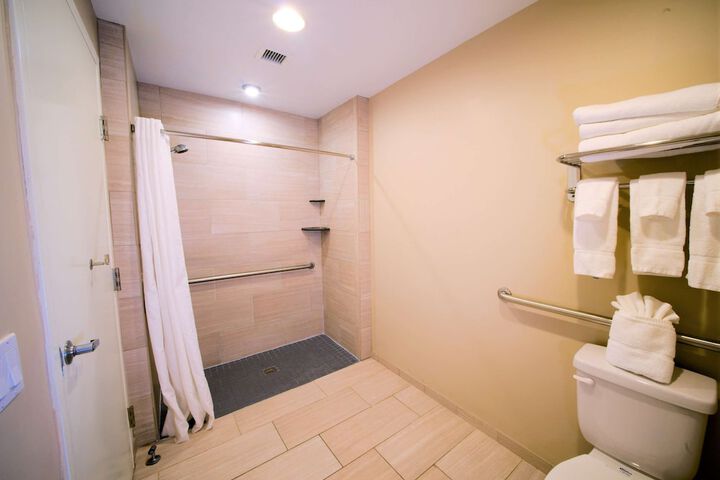 Radisson Resort At The Port - thumb 6