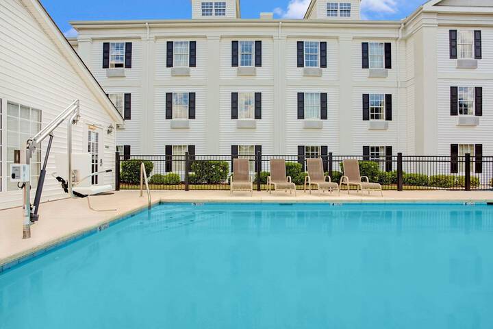 Baymont By Wyndham Pearl - thumb 2