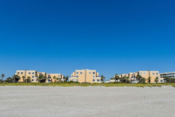 Royal Mansions Resort - thumb 5