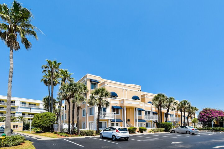 Royal Mansions Resort - thumb 3