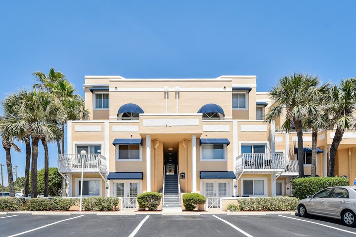 Royal Mansions Resort - thumb 4