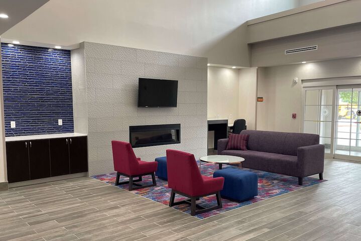 La Quinta Inn & Suites By Wyndham Schertz - thumb 4