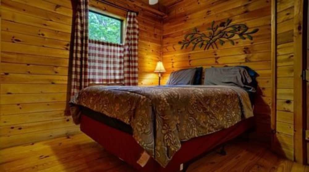 Paradise Hills Resort & Spa - thumb 1