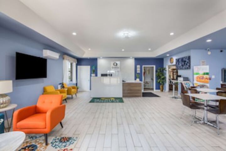 Quality Inn & Suites - thumb 0