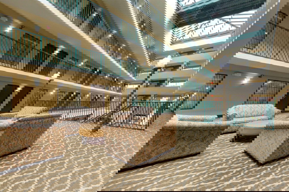 Comfort Suites Near Potomac Mills - thumb 4