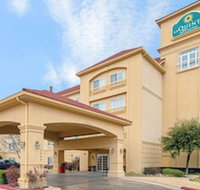 La Quinta Inn  Suites by Wyndham Lawton / Fort Sill - Accommodation Dallas