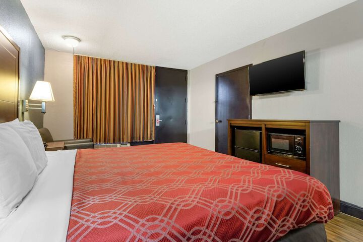 Econo Lodge - thumb 4