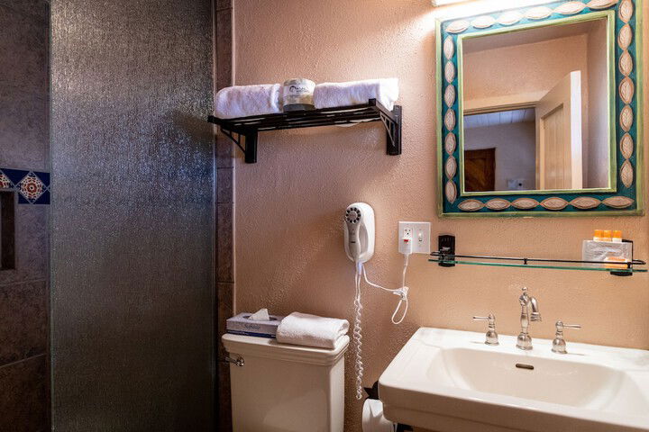 The Historic Taos Inn - thumb 3