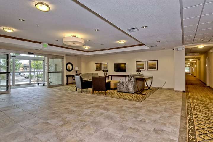 Candlewood Suites Burlington South, An IHG Hotel - thumb 3