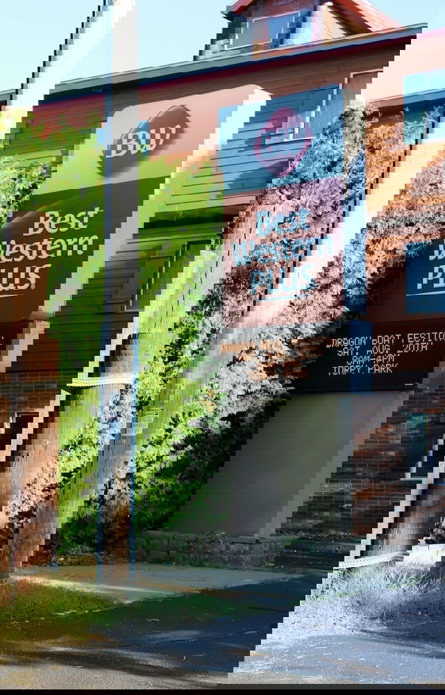 Best Western Plus Concord Inn - thumb 3