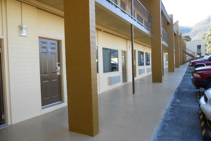 Howard Johnson By Wyndham Flagstaff - thumb 2