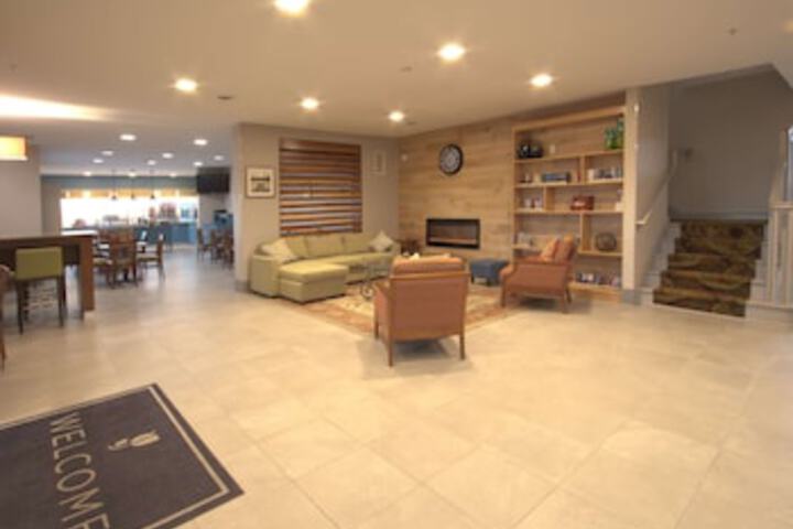 Country Inn & Suites By Radisson, Moline Airport, IL - thumb 0