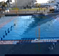 Budget Inn And Suites - Accommodation Dallas