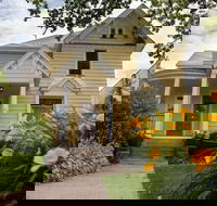 White Rose Inns - Accommodation Dallas