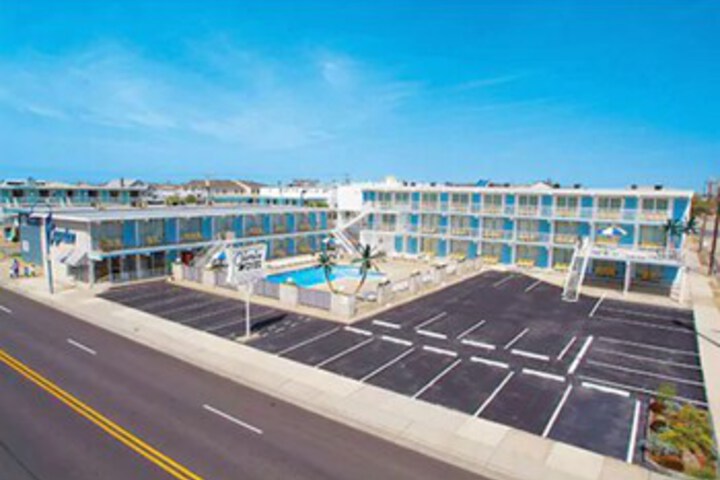 The Caprice Motel - thumb 0