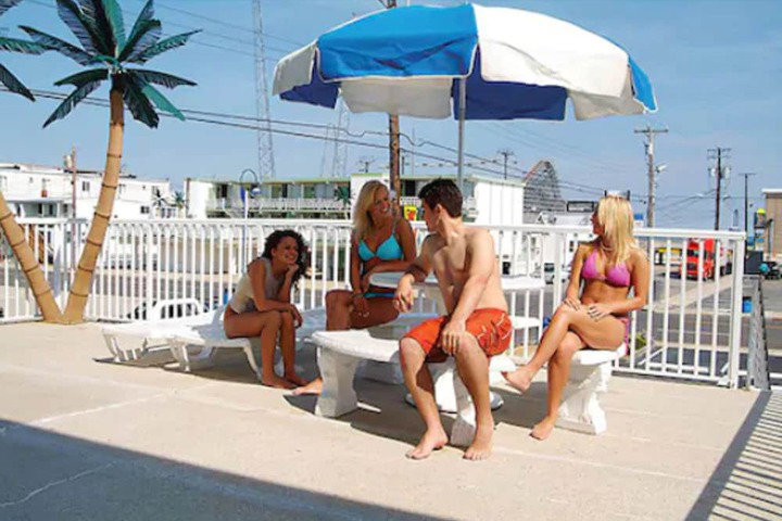 The Caprice Motel - thumb 4