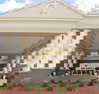 Holiday Inn Express Hotel  Suites Albert Lea - I-35 an IHG Hotel - Accommodation Dallas