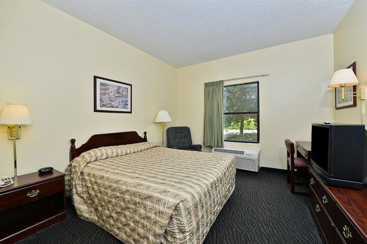 Americas Best Value Inn Aiken - thumb 6