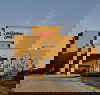 Hampton Inn Pleasanton - Accommodation Dallas