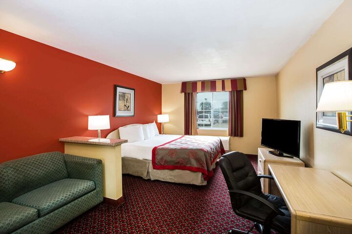 Ramada By Wyndham Sioux Falls - thumb 7