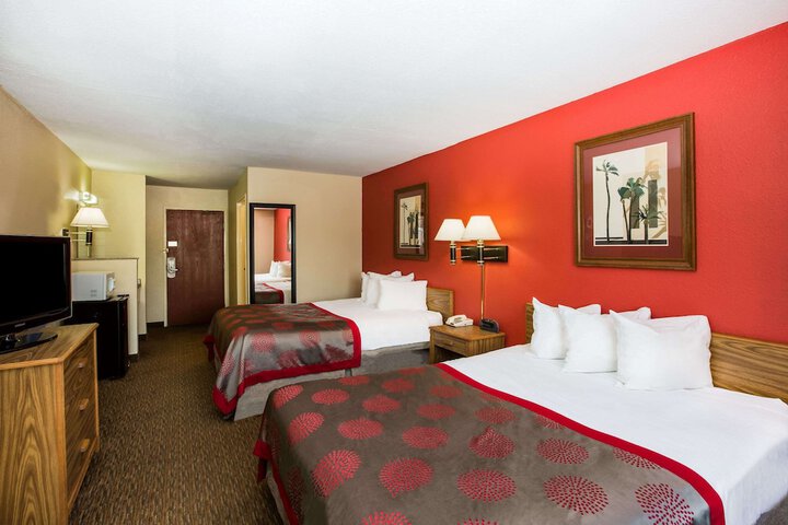 Ramada By Wyndham Sioux Falls - thumb 4