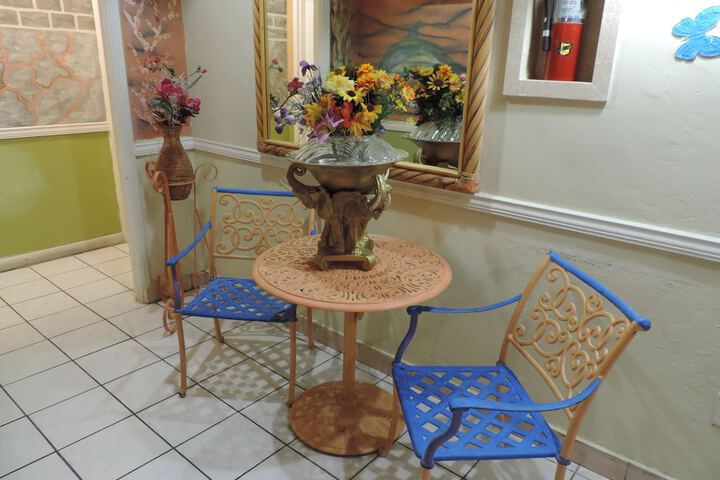 James Hotel - thumb 1