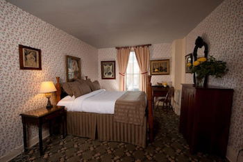 The Golden Lamb - thumb 3