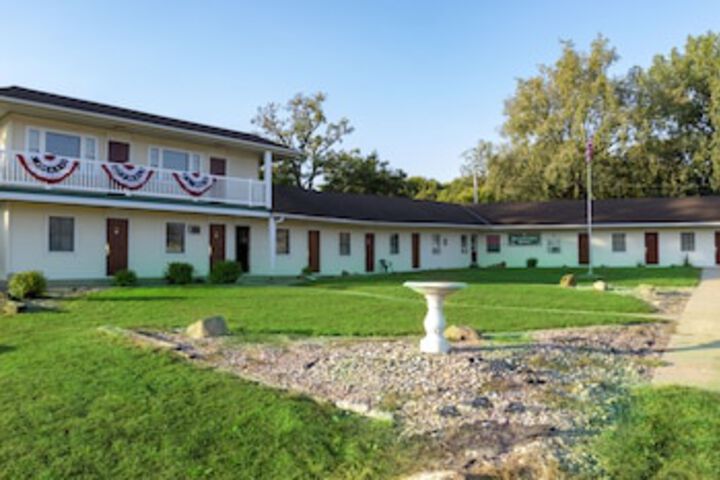 Hartwood Inn - thumb 0