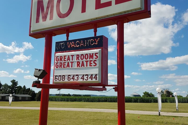 Skyview Motel - thumb 1