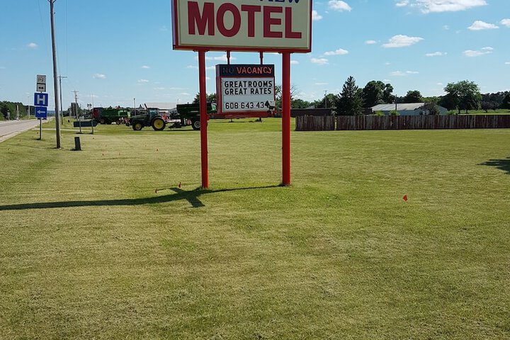 Skyview Motel - thumb 2