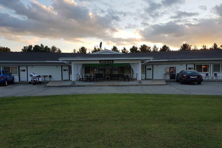 Skyview Motel - thumb 5