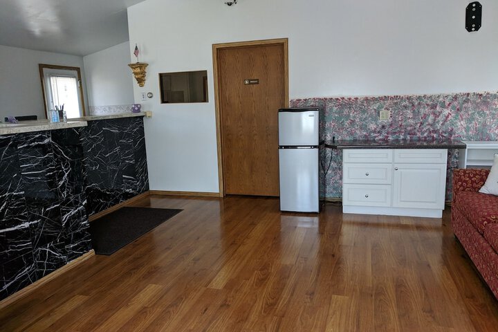 Skyview Motel - thumb 6