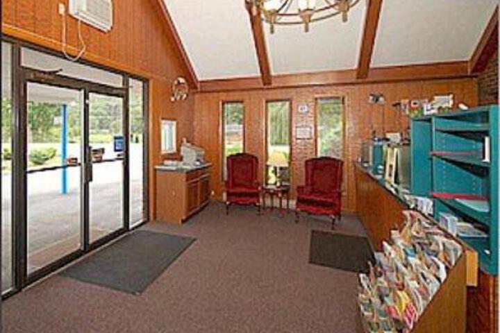 Mountain Empire Motel - thumb 4