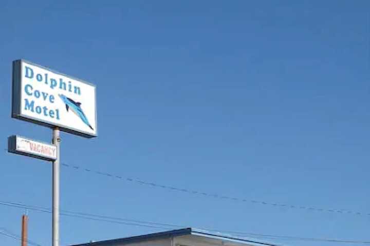 Dolphin Cove Motel - thumb 1