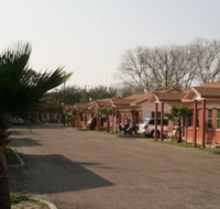 Bayfront Cottages - Accommodation Dallas