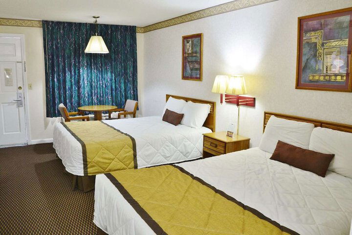 Americas Best Inn Calhoun - thumb 5